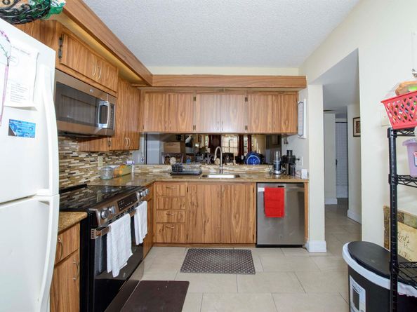 3515 Village Boulevard 304, West Palm Beach FL 33409