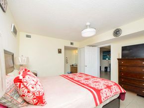 3515 Village Boulevard 304, West Palm Beach FL 33409