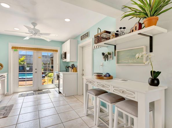 1940 Doffer Lane, North Palm Beach FL 33408