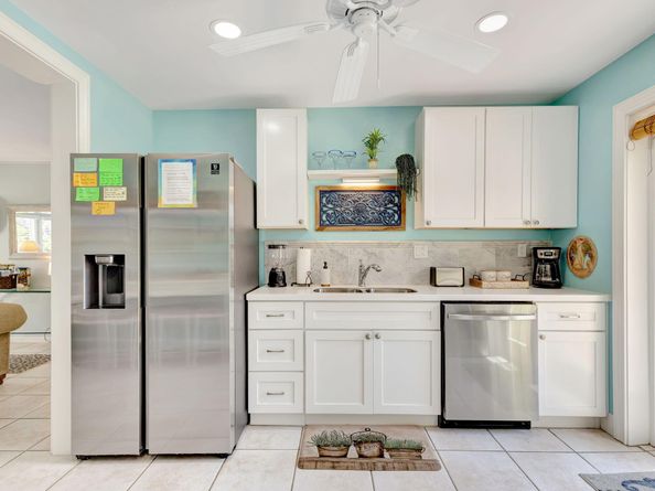 1940 Doffer Lane, North Palm Beach FL 33408