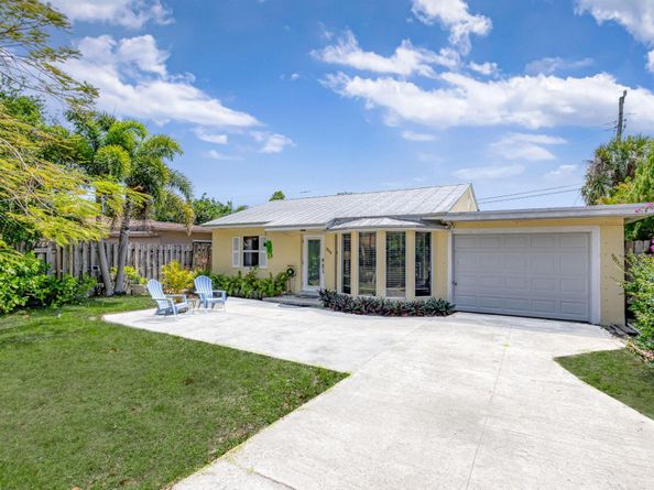 1940 Doffer Lane, North Palm Beach FL 33408