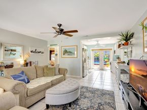 1940 Doffer Lane, North Palm Beach FL 33408