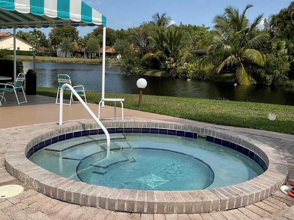 3898 Vine Tree Trail B, Lake Worth FL 33467