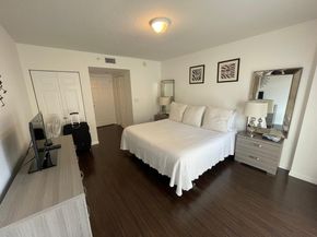 2080 S Ocean Dr 505, Hallandale Beach FL 33009