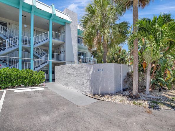 2715 NE 49th St 205, Fort Lauderdale FL 33308