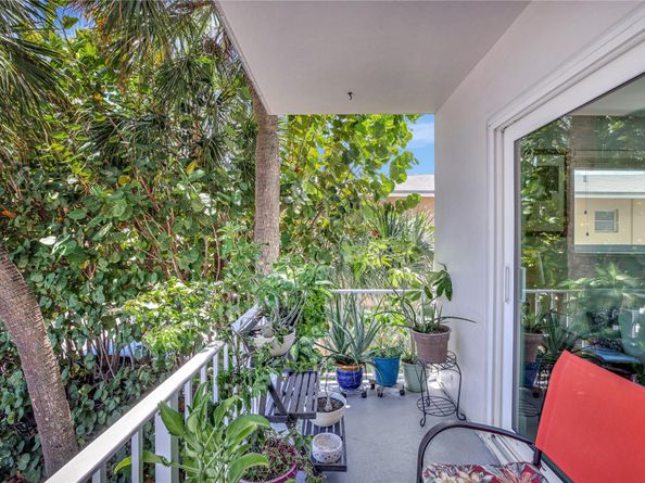 2715 NE 49th St 205, Fort Lauderdale FL 33308