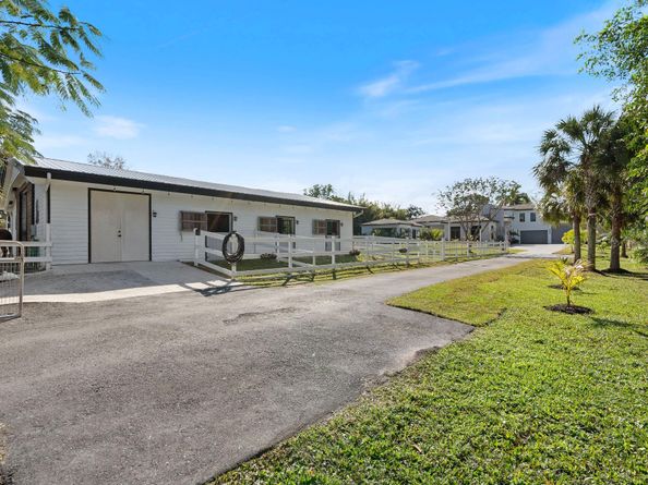 13500 Stirling Rd, Southwest Ranches FL 33330