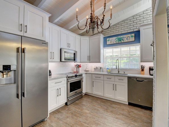 521 NW 14th Street, Delray Beach FL 33444