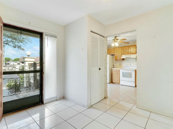 135 Manchineel Court, Royal Palm Beach FL 33411