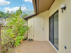 135 Manchineel Court, Royal Palm Beach FL 33411