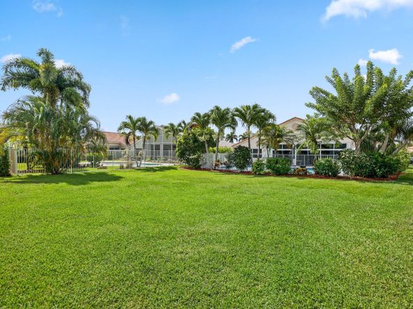 2532 Egret Lake Drive, Greenacres FL 33413