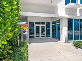1 S Palmway 201, Lake Worth Beach FL 33460