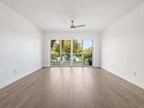 1 S Palmway 201, Lake Worth Beach FL 33460