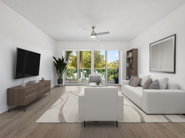 1 S Palmway 201, Lake Worth Beach FL 33460