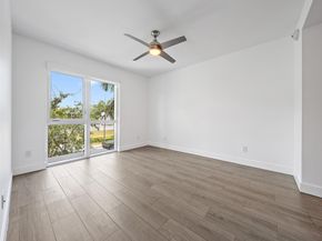 1 S Palmway 201, Lake Worth Beach FL 33460