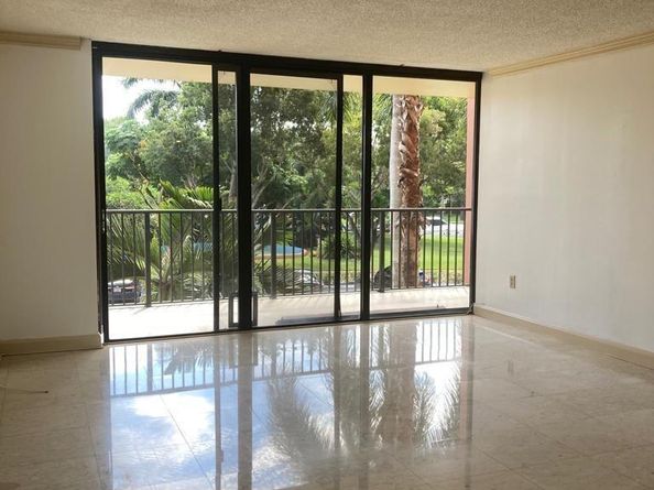 1101 River Reach Dr 215, Fort Lauderdale FL 33315