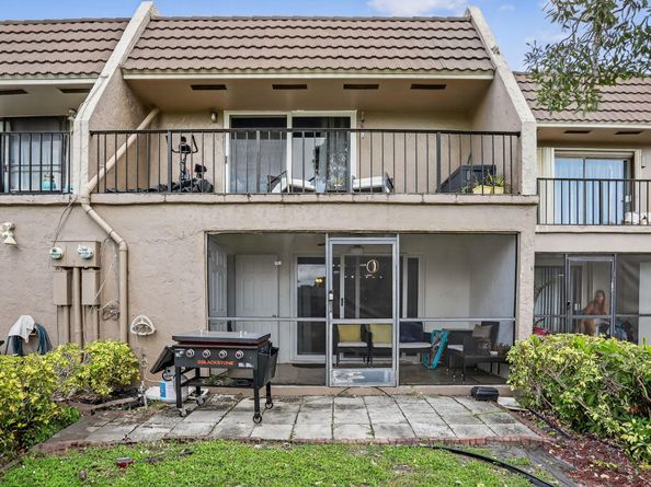 9050 NW 28th Street 123, Coral Springs FL 33065