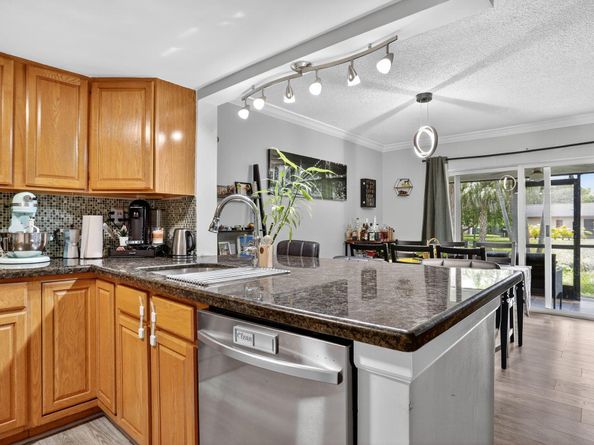 9050 NW 28th Street 123, Coral Springs FL 33065