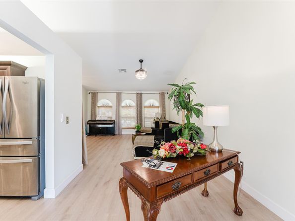 8950 NW 45th Ct, Coral Springs FL 33065