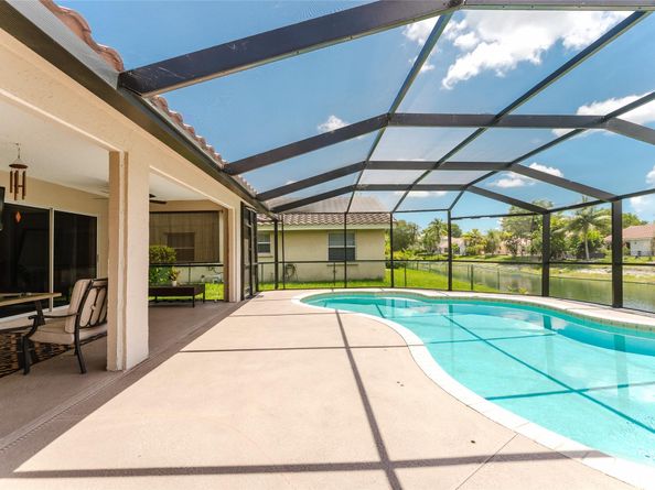 8950 NW 45th Ct, Coral Springs FL 33065