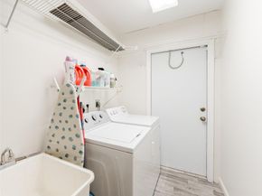 8950 NW 45th Ct, Coral Springs FL 33065