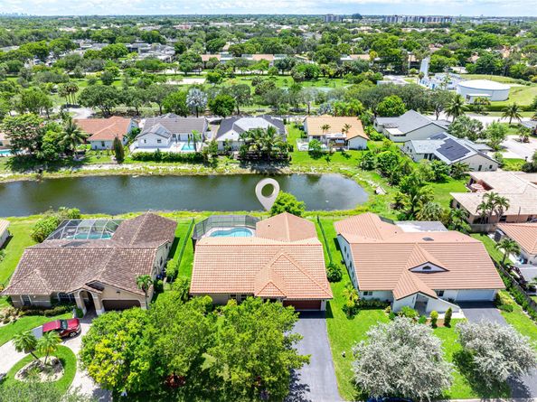 8950 NW 45th Ct, Coral Springs FL 33065