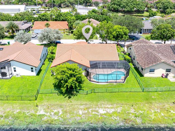 8950 NW 45th Ct, Coral Springs FL 33065