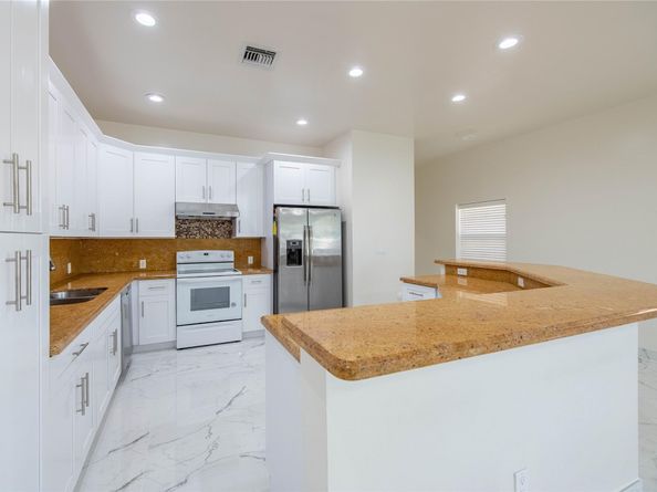 819 SW 7th Ave 819, Fort Lauderdale FL 33315
