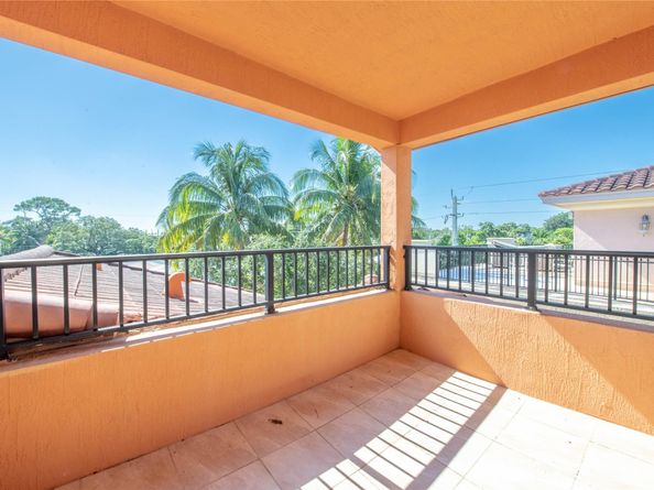 819 SW 7th Ave 819, Fort Lauderdale FL 33315