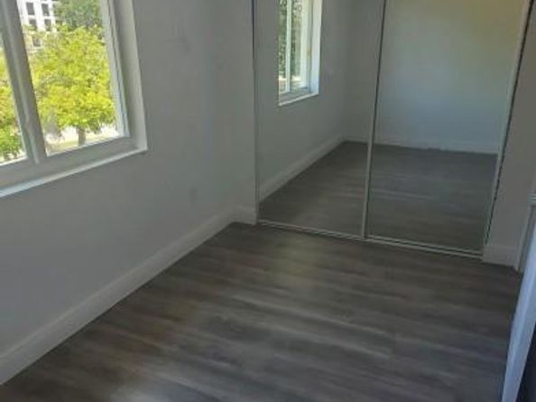 431 NW 7th Ter, Fort Lauderdale FL 33311