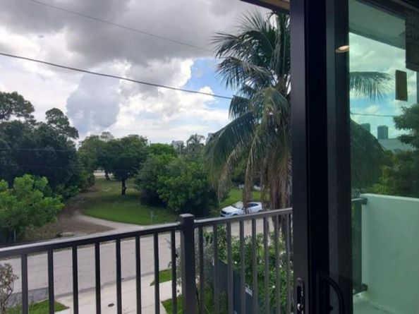 431 NW 7th Ter, Fort Lauderdale FL 33311