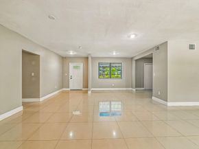 95 NE 128th St, North Miami FL 33161