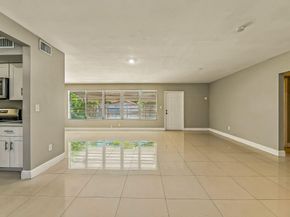 95 NE 128th St, North Miami FL 33161