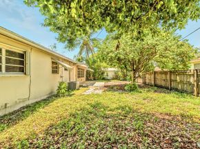 95 NE 128th St, North Miami FL 33161