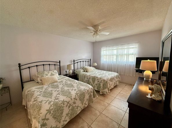 5300 Washington St 309M, Hollywood FL 33021