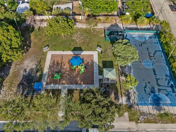 808 Wright Drive, Lake Worth Beach FL 33461