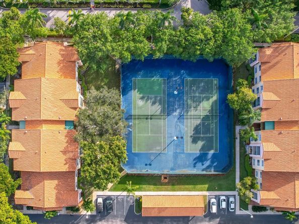 140 Yacht Club Way 109, Hypoluxo FL 33462