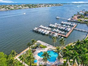 140 Yacht Club Way 109, Hypoluxo FL 33462