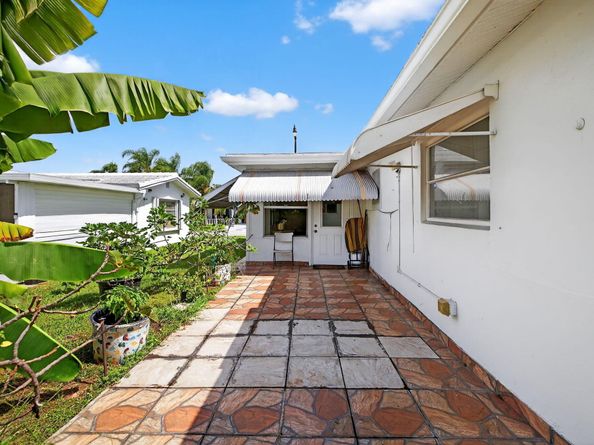 3051 NW 1st Drive, Pompano Beach FL 33064