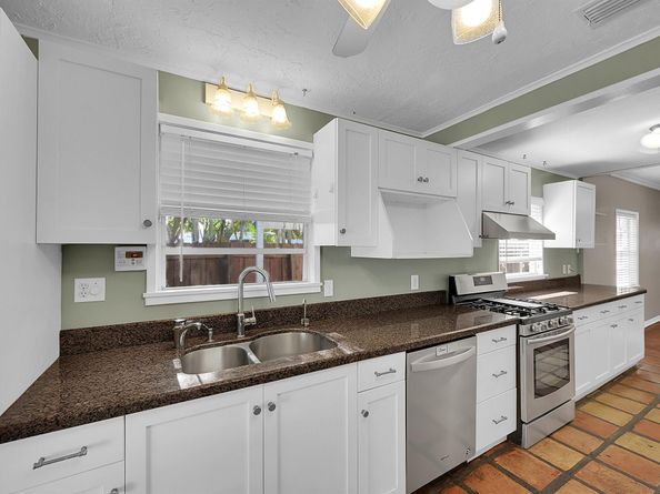 110 E Lake Worth Avenue, Lantana FL 33462