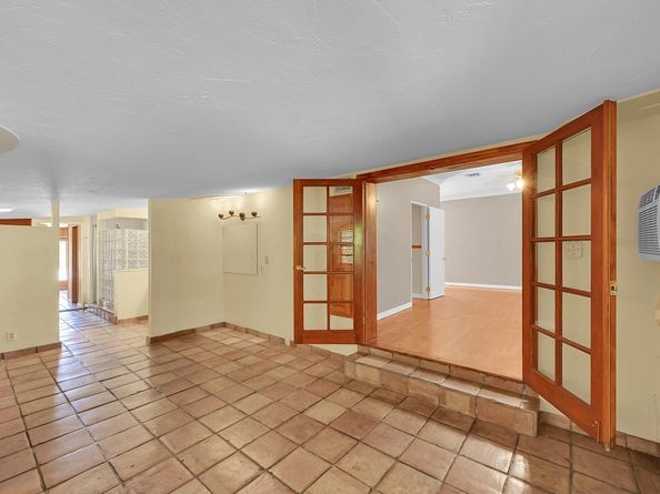 110 E Lake Worth Avenue, Lantana FL 33462