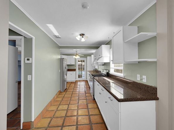 110 E Lake Worth Avenue, Lantana FL 33462