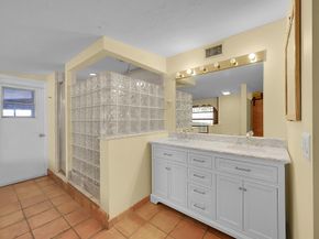 110 E Lake Worth Avenue, Lantana FL 33462