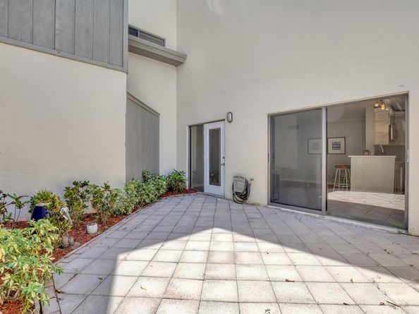 1605 S Us Highway 1 6d, Jupiter FL 33477