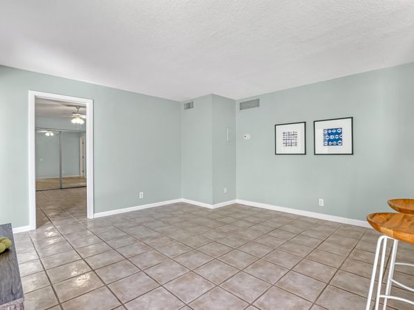 1605 S Us Highway 1 6d, Jupiter FL 33477
