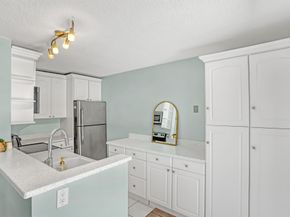 1605 S Us Highway 1 6d, Jupiter FL 33477