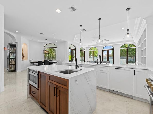 3322 NE 16th Pl, Fort Lauderdale FL 33305