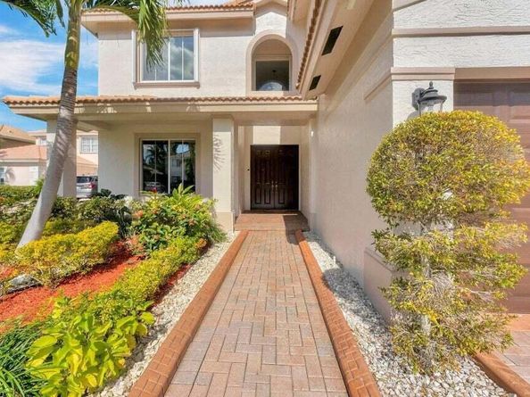 112 Ibisca Terrace, Royal Palm Beach FL 33411