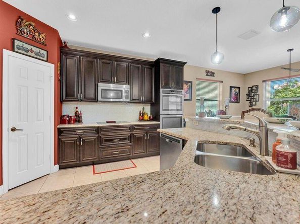 112 Ibisca Terrace, Royal Palm Beach FL 33411