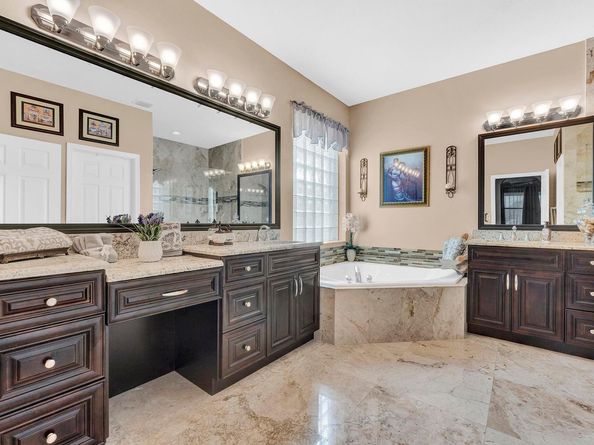 112 Ibisca Terrace, Royal Palm Beach FL 33411